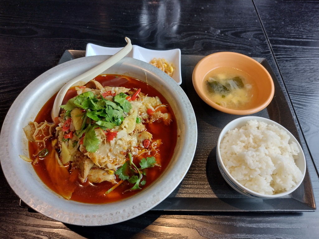 四季香(シキコウ) 池袋北口本館の麻辣ハチノス鍋